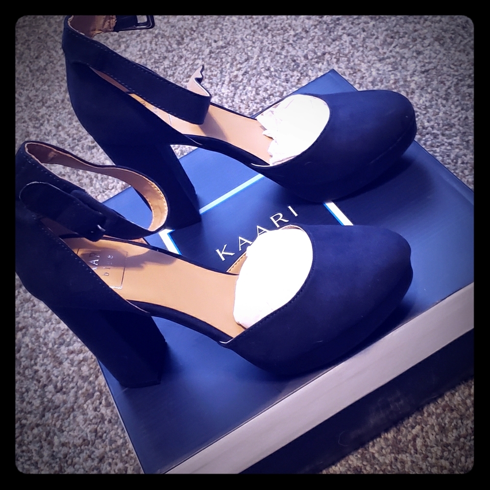 Kaari Blue platform heels in Navy womens 7.5 NIB